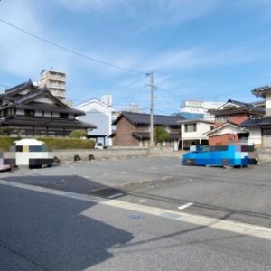 富安2丁目　奥村駐車場　10番